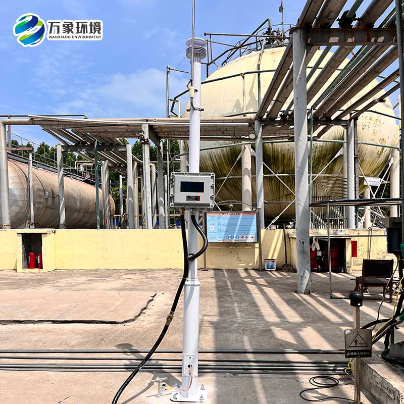 防爆自動(dòng)氣象站針對化工廠(chǎng)、油庫等特殊場(chǎng)所的防爆監測